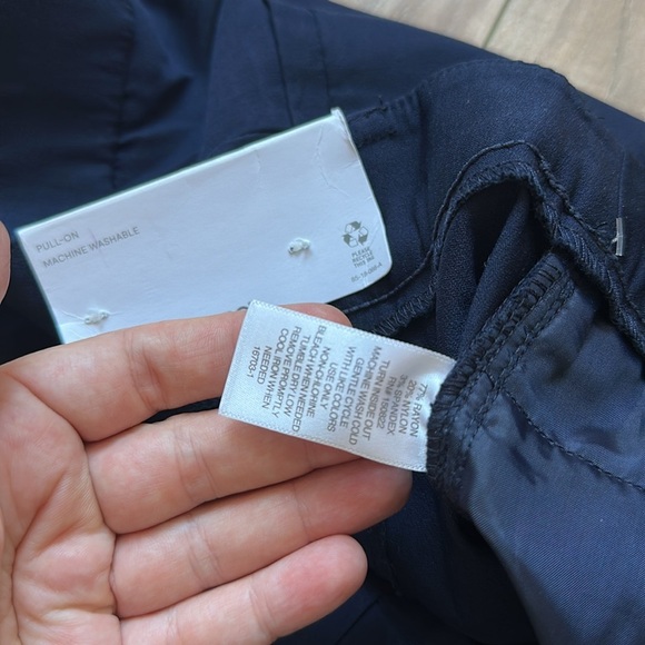 NWT Liz Claiborne Amy Straight Leg Pants Pull On Mid Rise Navy Plus Sz 30W Short - Picture 7 of 8